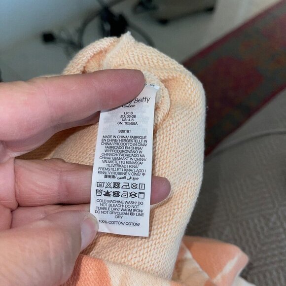 Sweaty Betty Womens Sweatshirt Pants Set Size Small Peach Animal Print Fleece - Picture 7 of 9